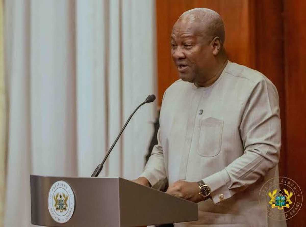 Mahama hosts AU summit on ending AIDS, TB